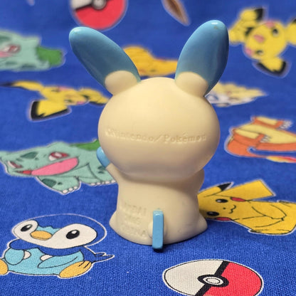 Pokemon Minun Figure Finger Puppet 2005 Nintendo Bandai PVC Vintage Japan USA