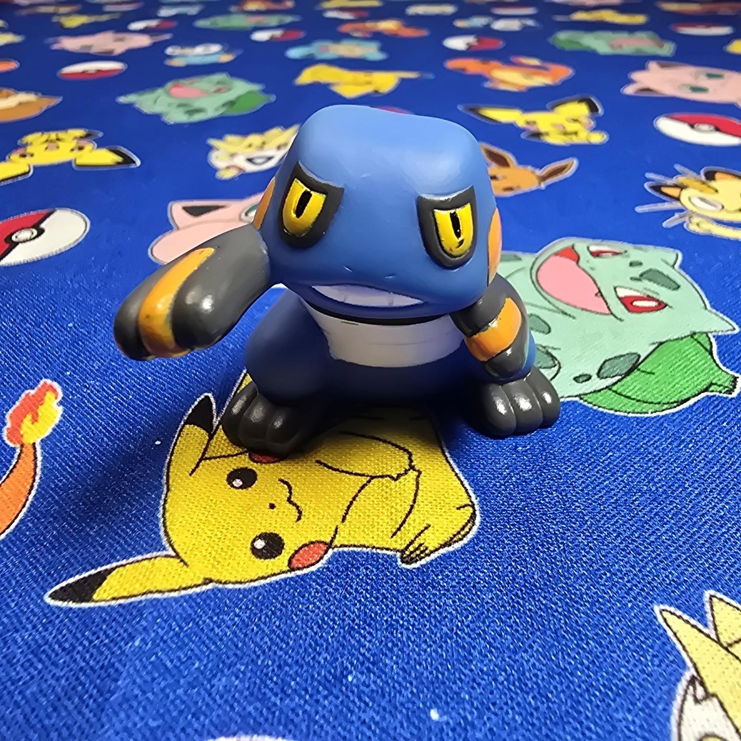 Pokemon Croagunk Figure Finger Puppet 2008 Nintendo Bandai PVC Japan USA Seller