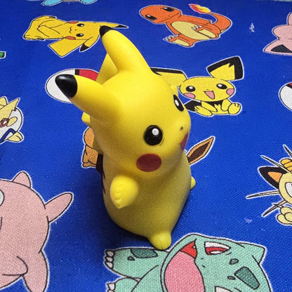 Pokemon Pikachu Figure Finger Puppet 2016 Nintendo Bandai Vintage PVC Japan USA