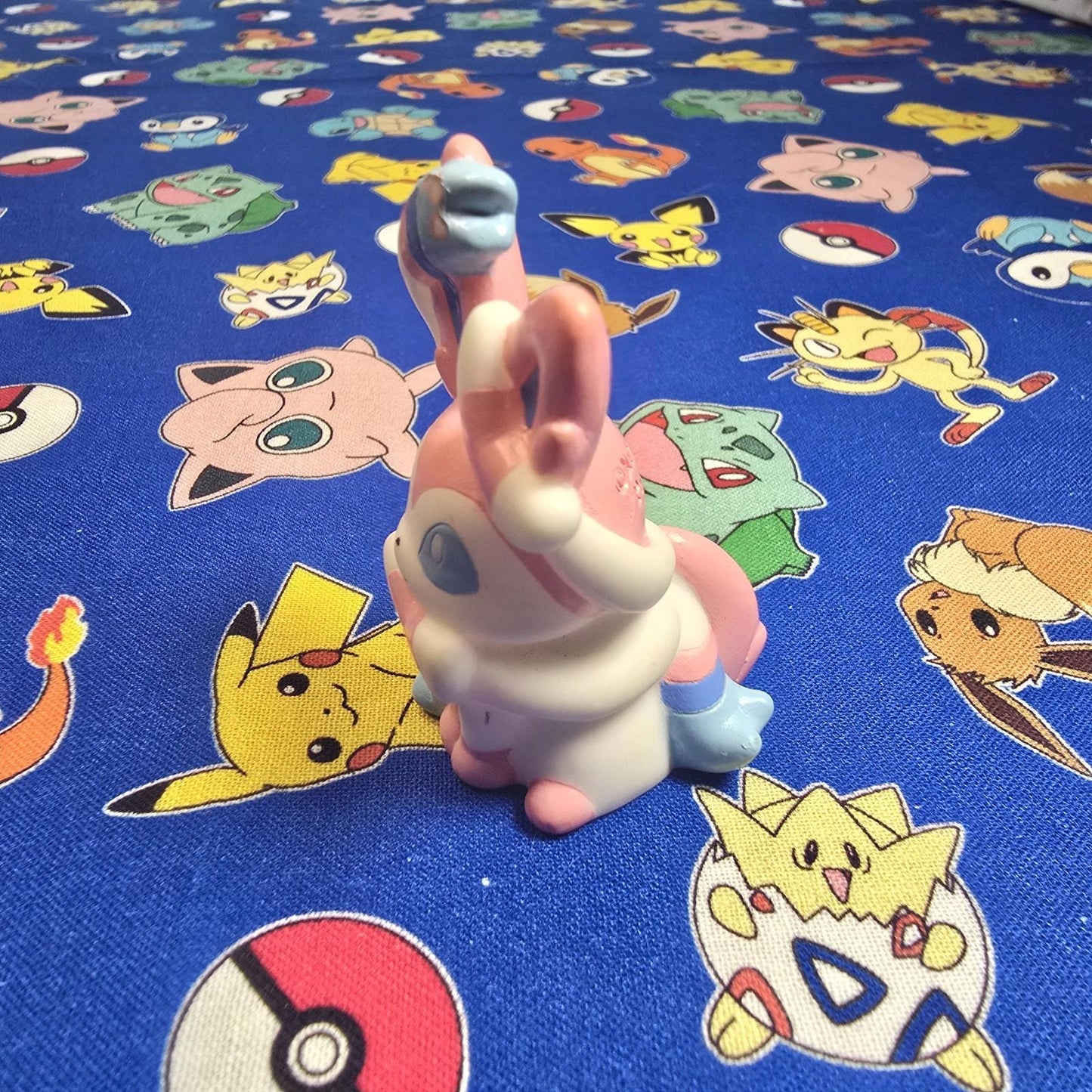 Pokemon Sylveon Figure Finger Puppet 2013 Nintendo Bandai PVC Japan USA Seller