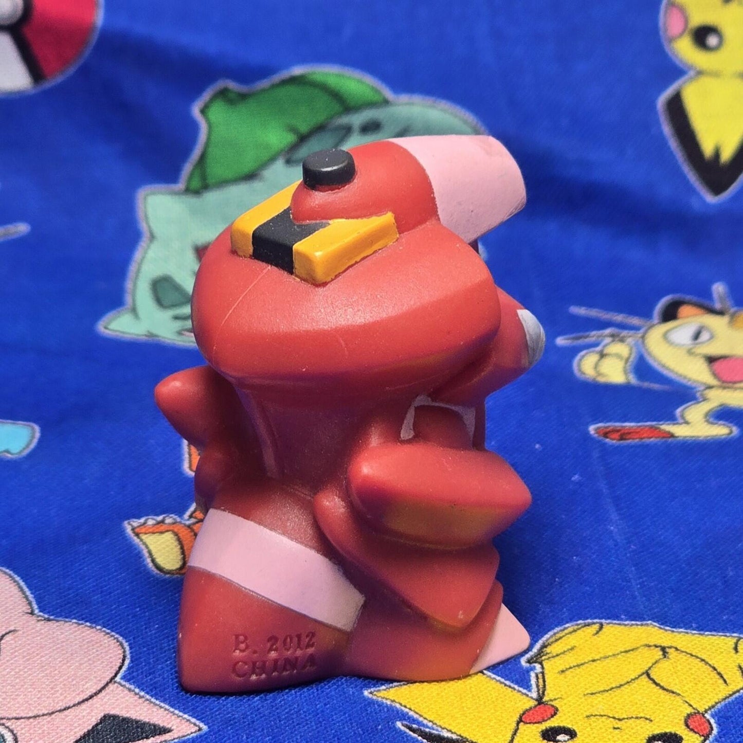 Pokemon Shiny Genesect Metallic Figure Finger Puppet 2012 Nintendo Bandai Japan