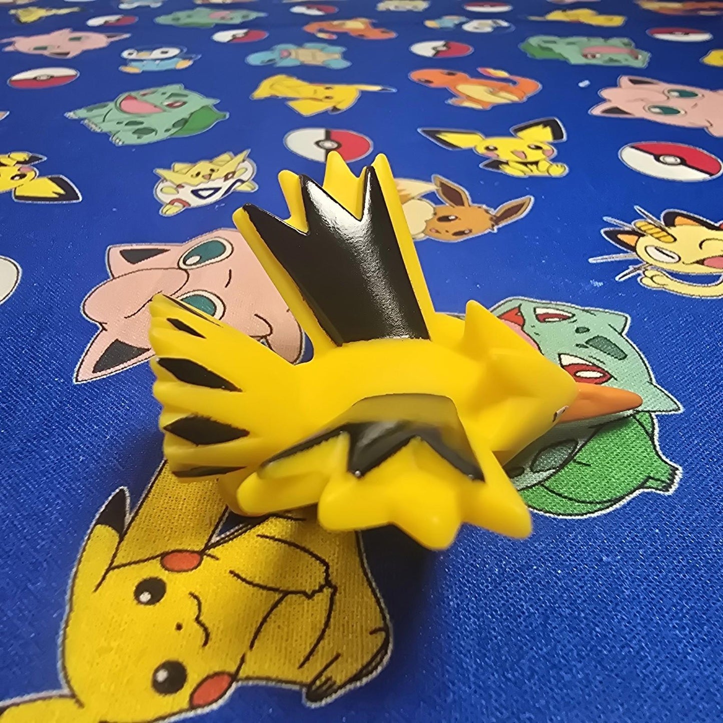 Pokemon Zapdos Figure Finger Puppet 2007 Nintendo Bandai PVC Japan USA Seller
