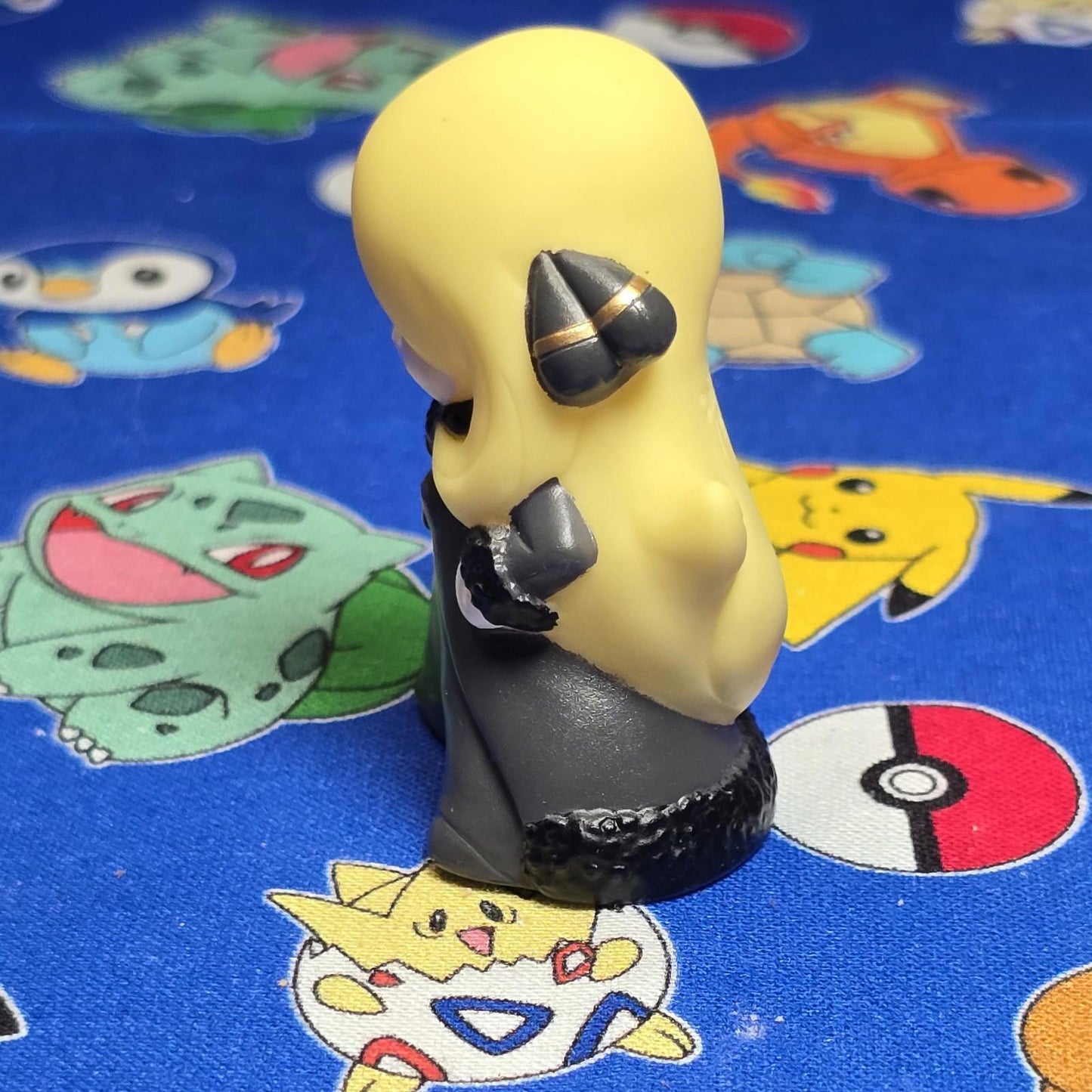Pokemon Cynthia Trainer Figure Finger Puppet B 2020 Nintendo Bandai Japan USA