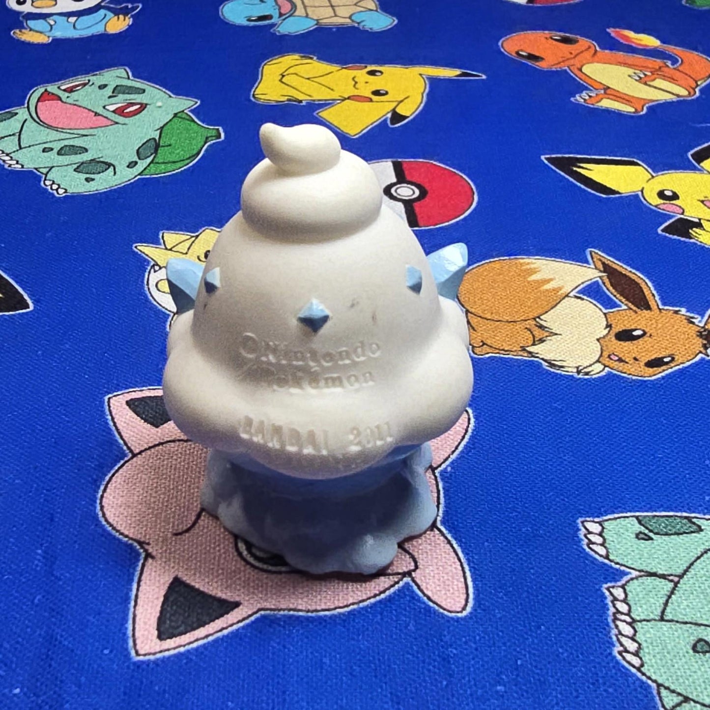 Pokemon Vanillish Figure Finger Puppet 2011 Nintendo Bandai PVC Japan USA Seller