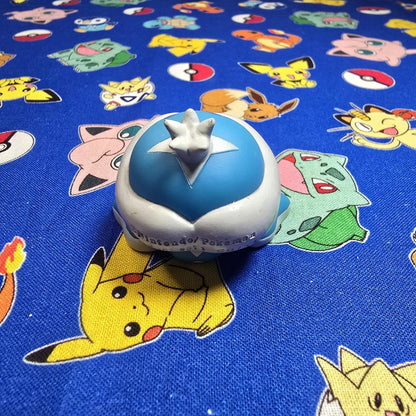 Pokemon Jellicent Figure Finger Puppet 2011 Nintendo Bandai PVC Japan USA Seller