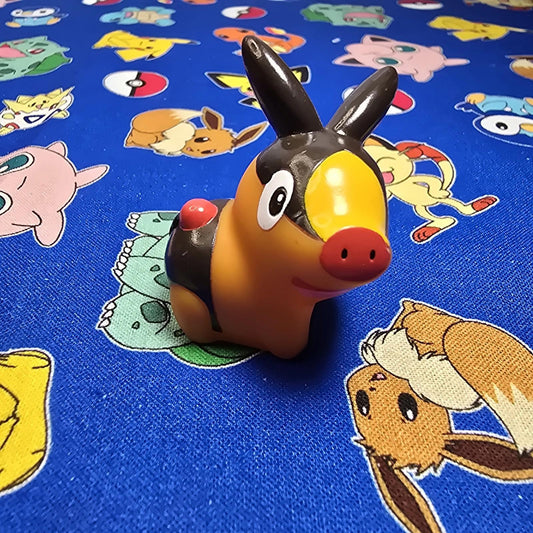 Pokemon Tepig Figure Finger Puppet 2010 Nintendo Bandai PVC Japan US Seller