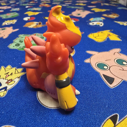 Pokemon Magmortar Figure Finger Puppet 2007 Nintendo Bandai PVC Japan USA Seller