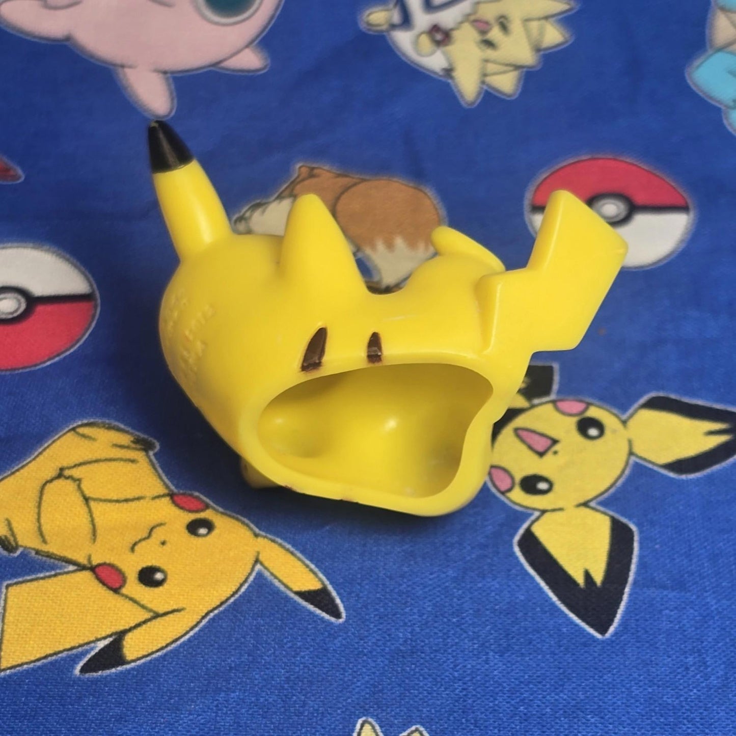 Pokemon Pikachu Figure Finger Puppet 2012 Nintendo Bandai PVC Japan USA Seller