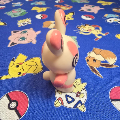 Pokemon Spinda Figure Finger Puppet 2004 Nintendo Bandai Vintage Japan US Seller