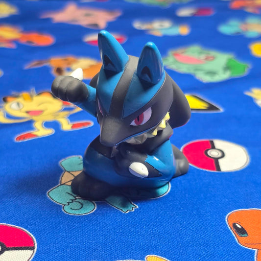 Pokemon Lucario Figure Finger Puppet 2006 Nintendo Bandai PVC Japan USA Seller