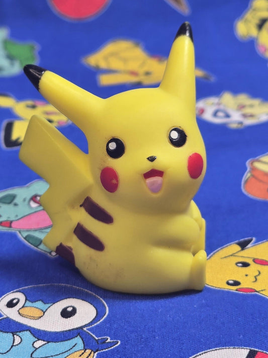 Pokemon Pikachu Figure Finger Puppet 2005 Nintendo Bandai PVC Vintage Japan USA