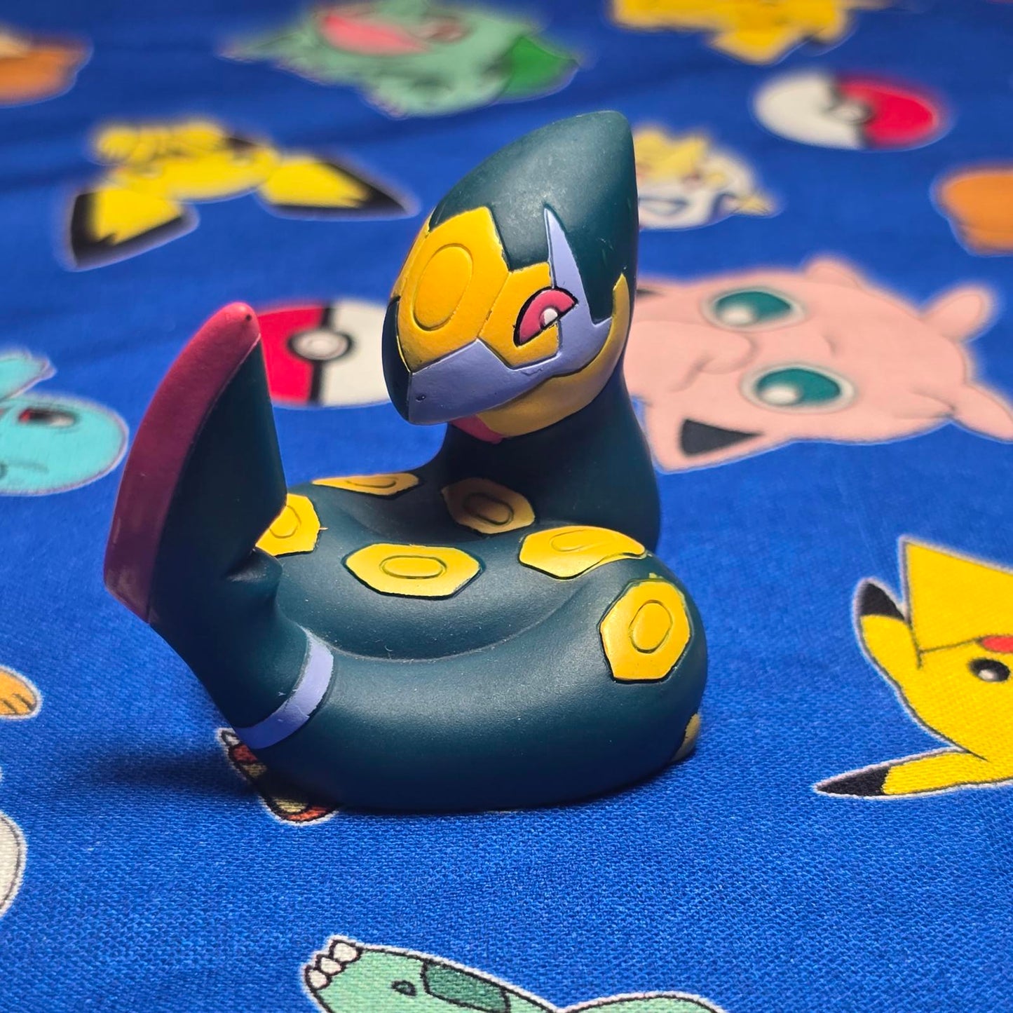 Pokemon Seviper Figure Finger Puppet 2005 Nintendo Bandai PVC Vintage Japan USA