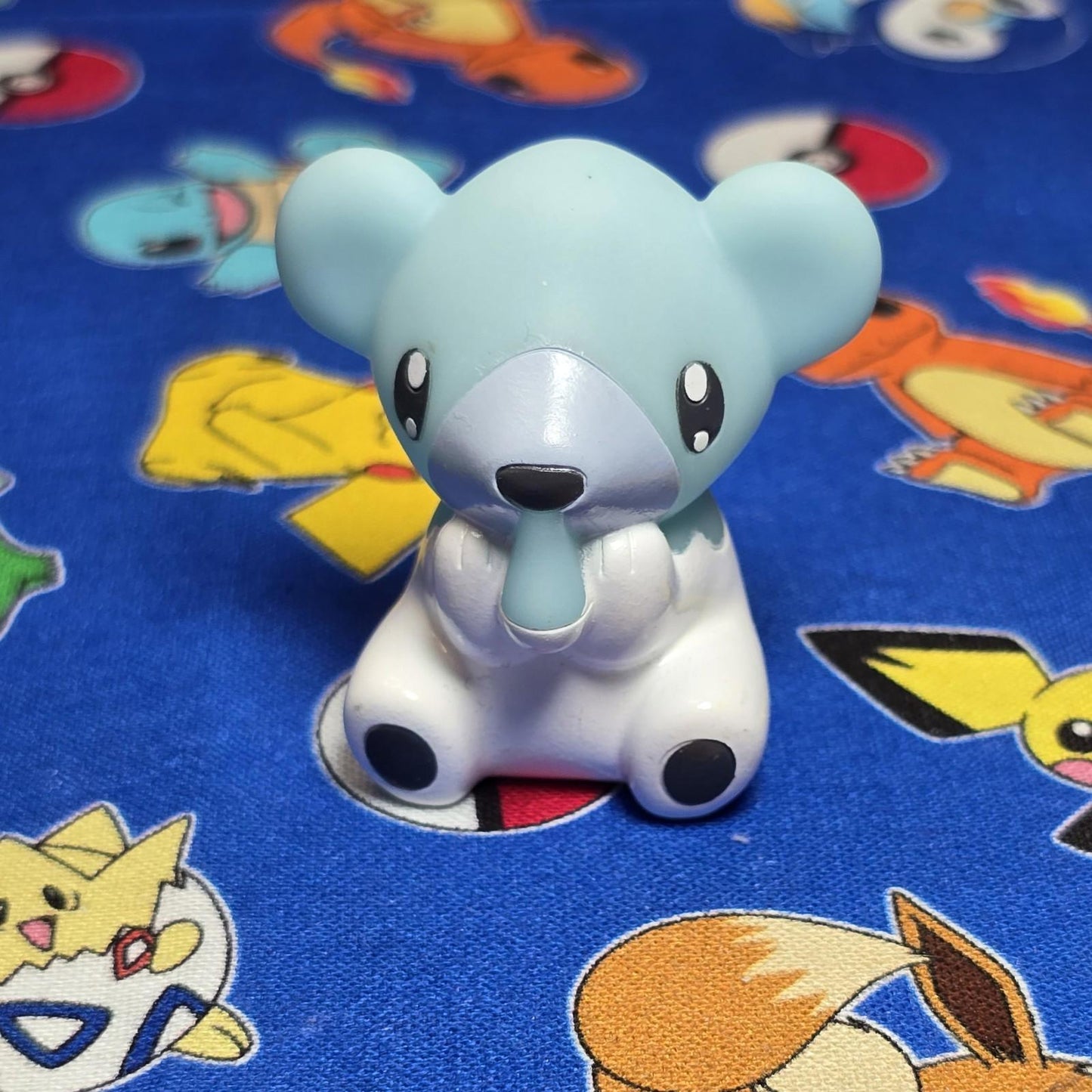 Pokemon Cubchoo Figure Finger Puppet 2011 Nintendo Bandai PVC Japan USA Seller