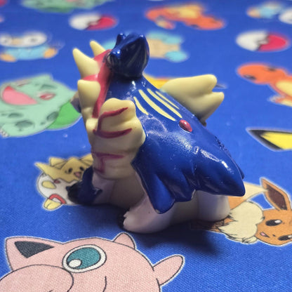 Pokemon Zamazenta Figure Finger Puppet 2019 Nintendo Bandai PVC Japan USA Seller