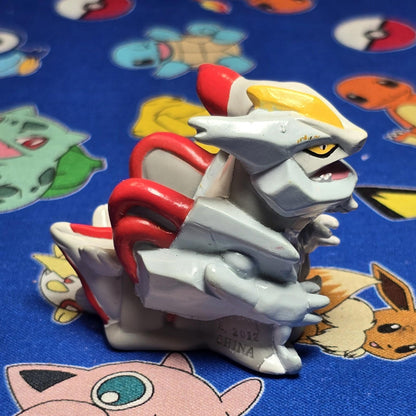 Pokemon Kyurem Red Figure Finger Puppet 2012 Nintendo Bandai Japan USA Seller