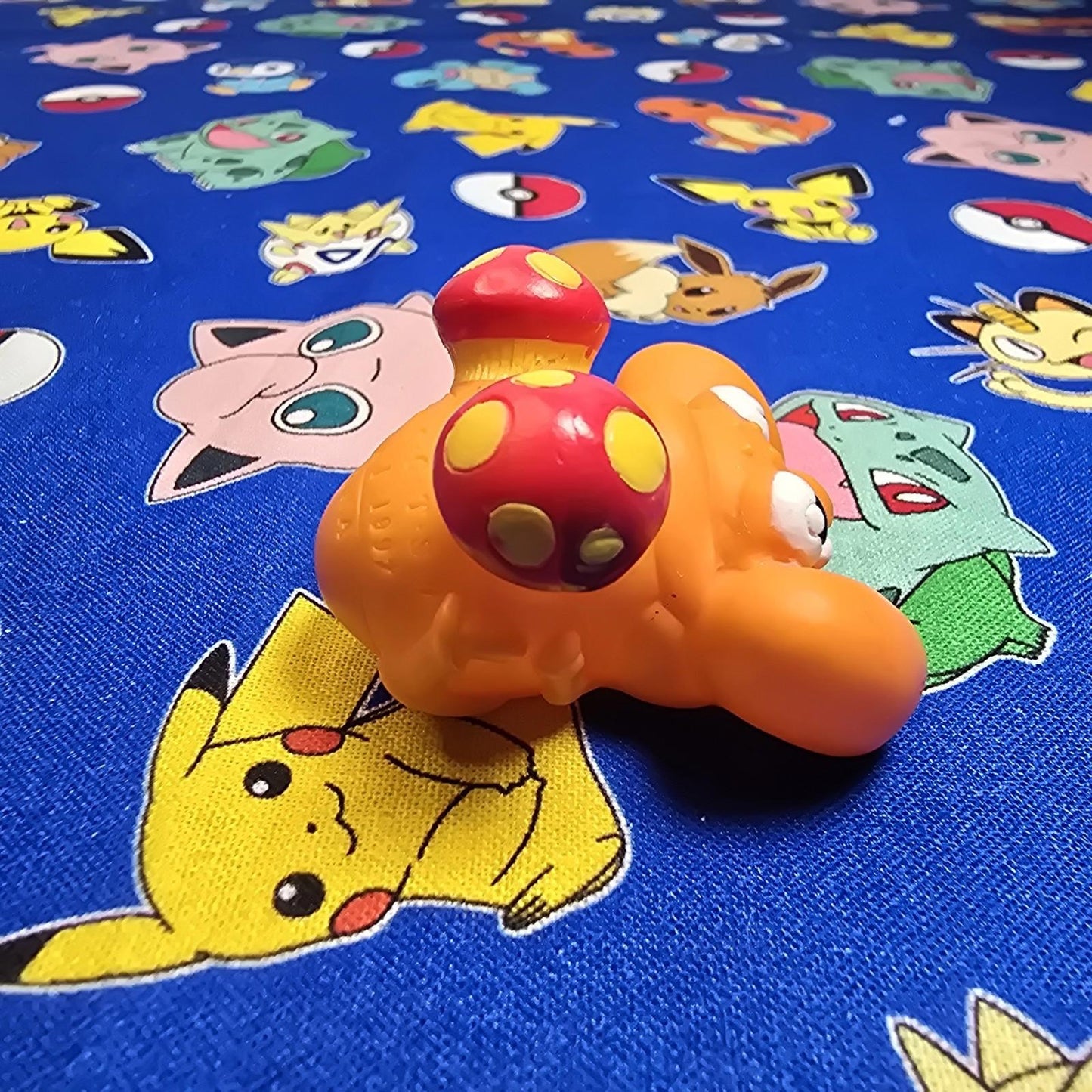 Pokemon Paras Figure Finger Puppet 1997 Bandai Nintendo PVC Vintage USA Seller