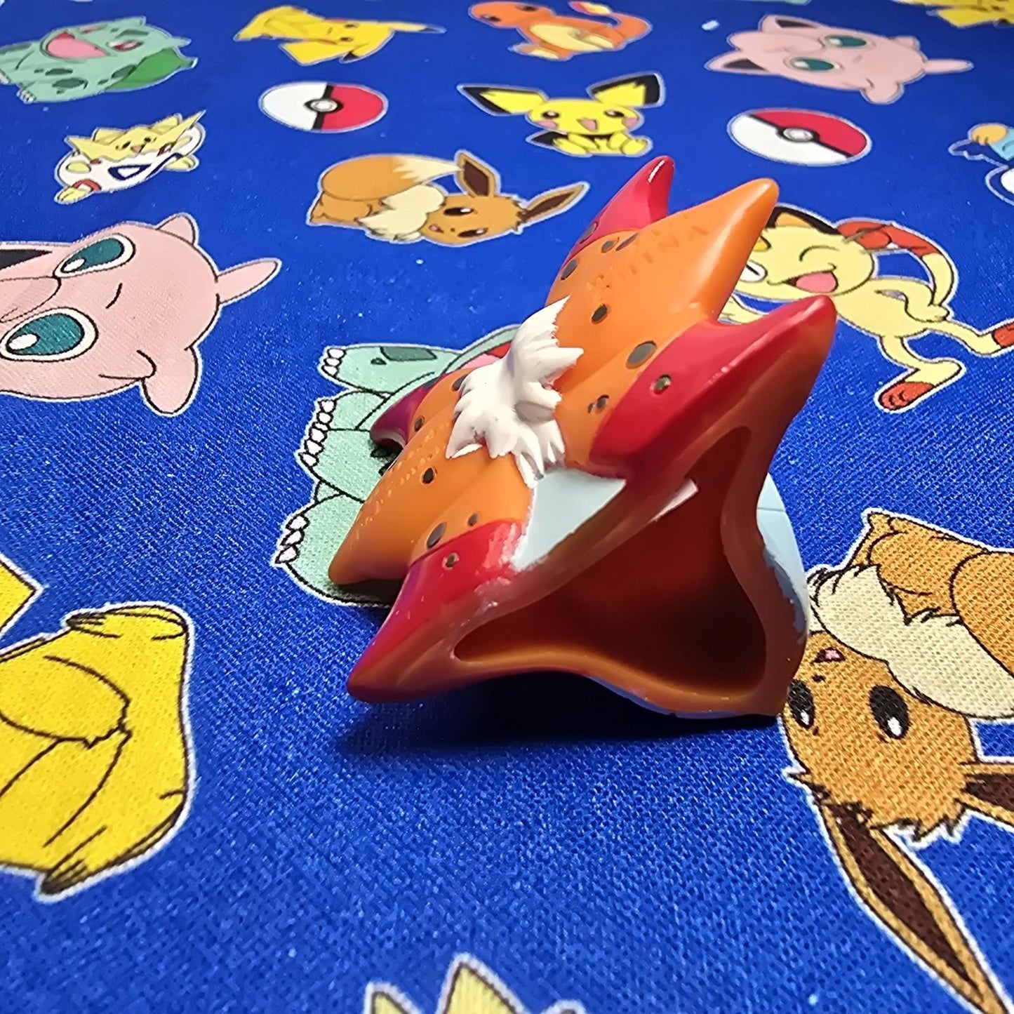 Pokemon Volcarona Figure Finger Puppet 2011 Nintendo Bandai PVC Japan USA Seller
