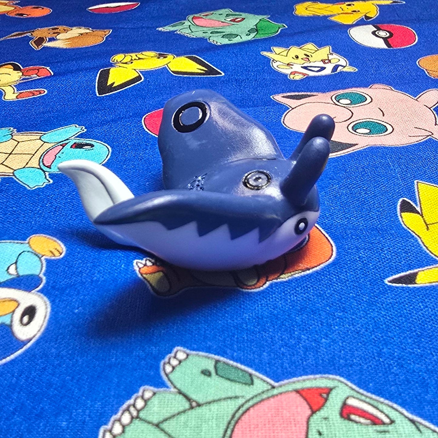 Pokemon Mantine Figure Finger Puppet 2001 Nintendo Bandai PVC Vintage Japan USA