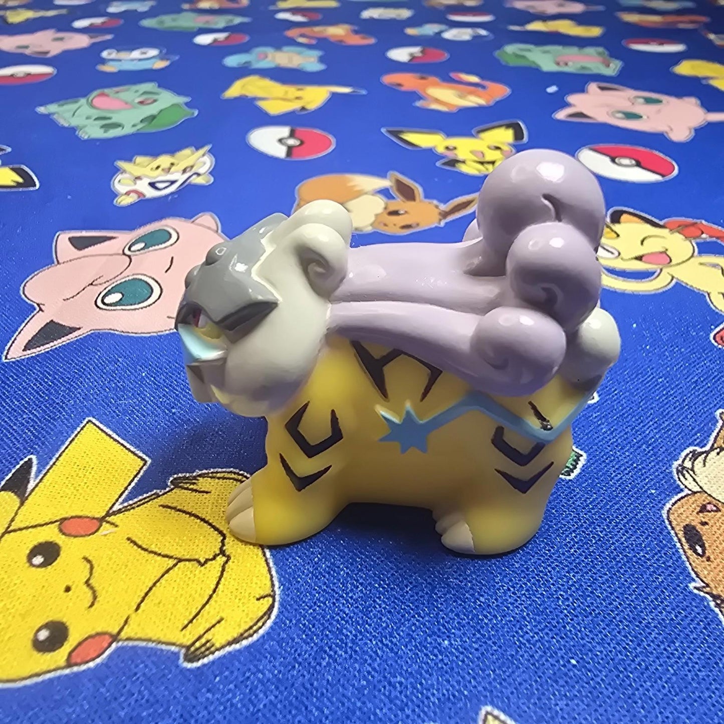 Pokemon Raikou Figure Finger Puppet 2009 Nintendo Bandai PVC Japan USA Seller