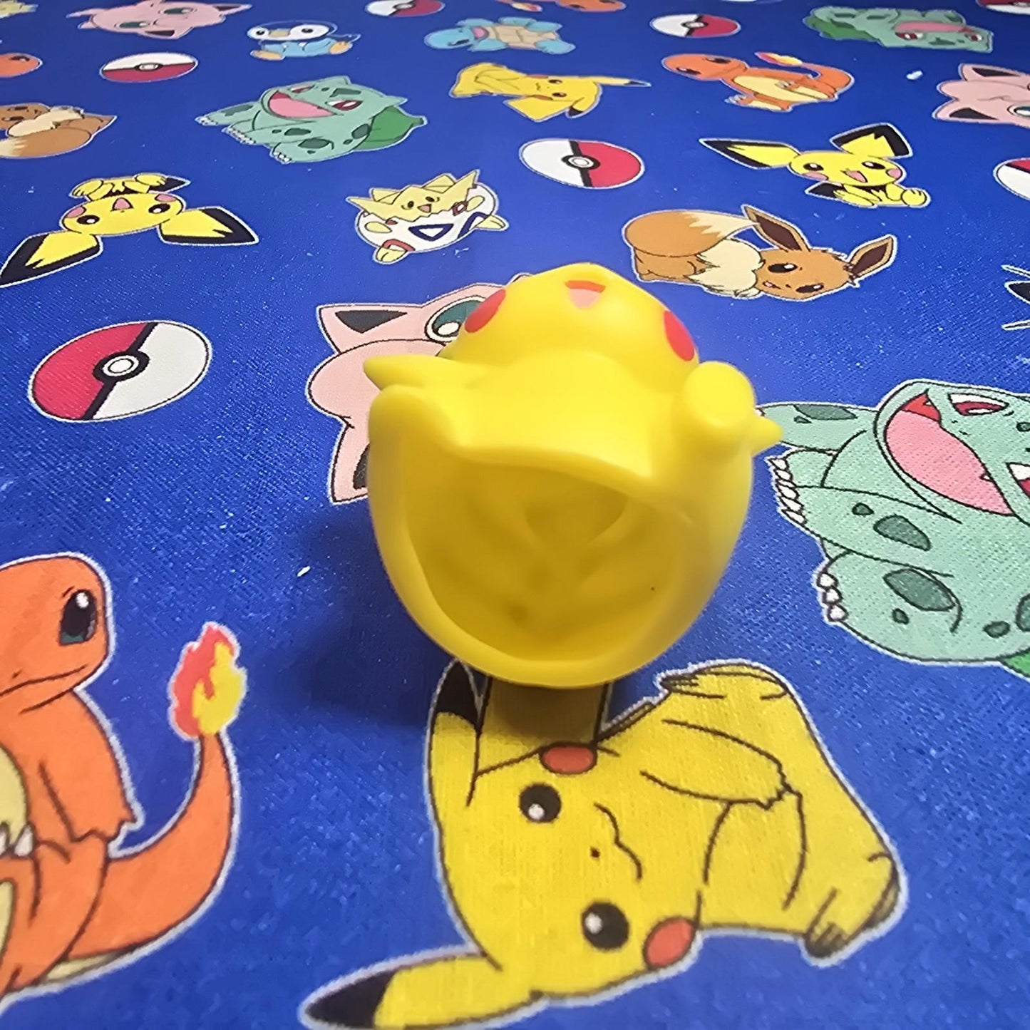 Pokemon Pikachu Figure Finger Puppet 2006 Nintendo Bandai PVC Vintage Japan USA