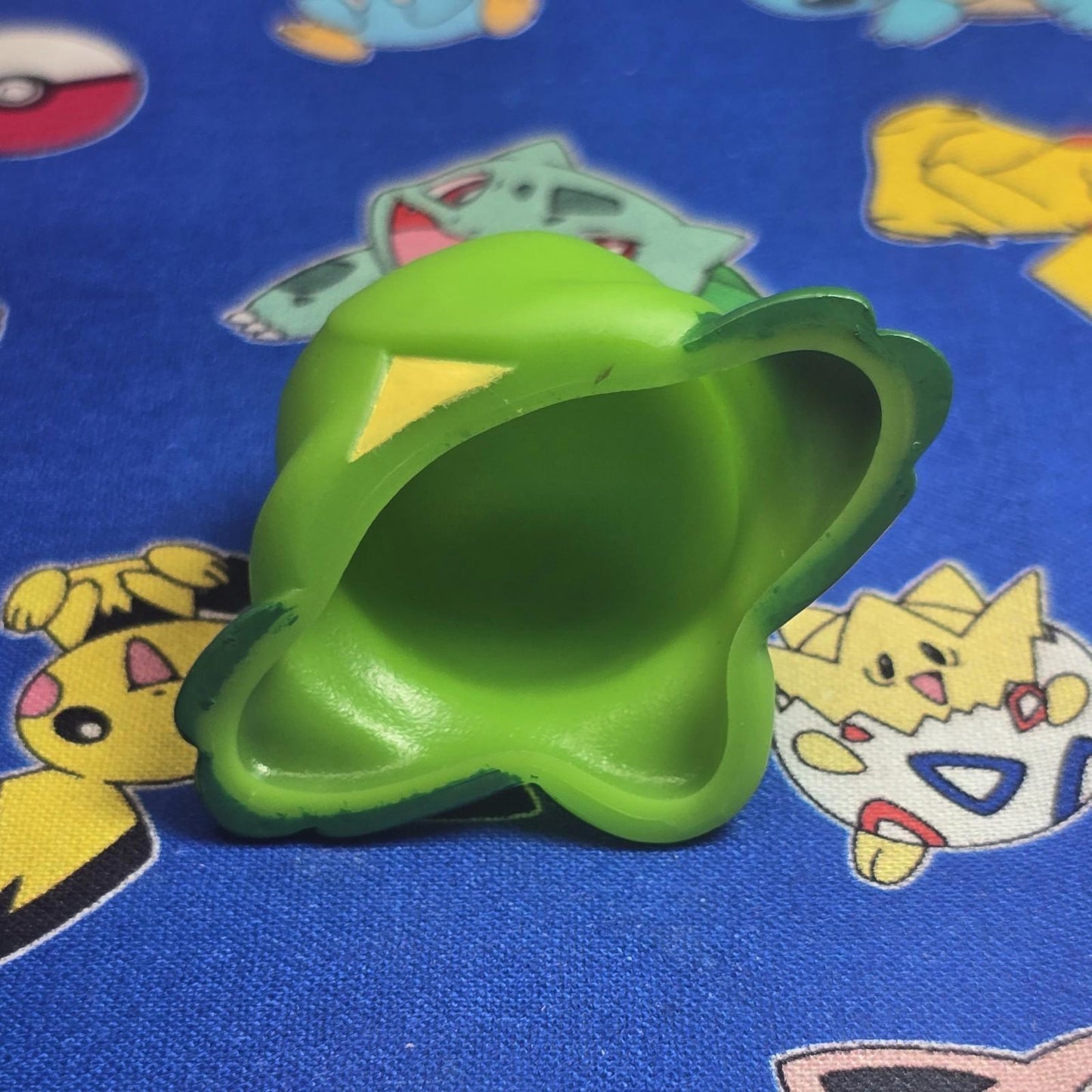 Pokemon Swadloon Figure Finger Puppet 2010 Nintendo Bandai PVC Japan USA Seller