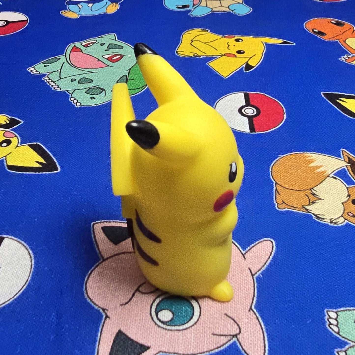 Pokemon Pikachu Figure Finger Puppet 2016 Nintendo Bandai Vintage PVC Japan USA