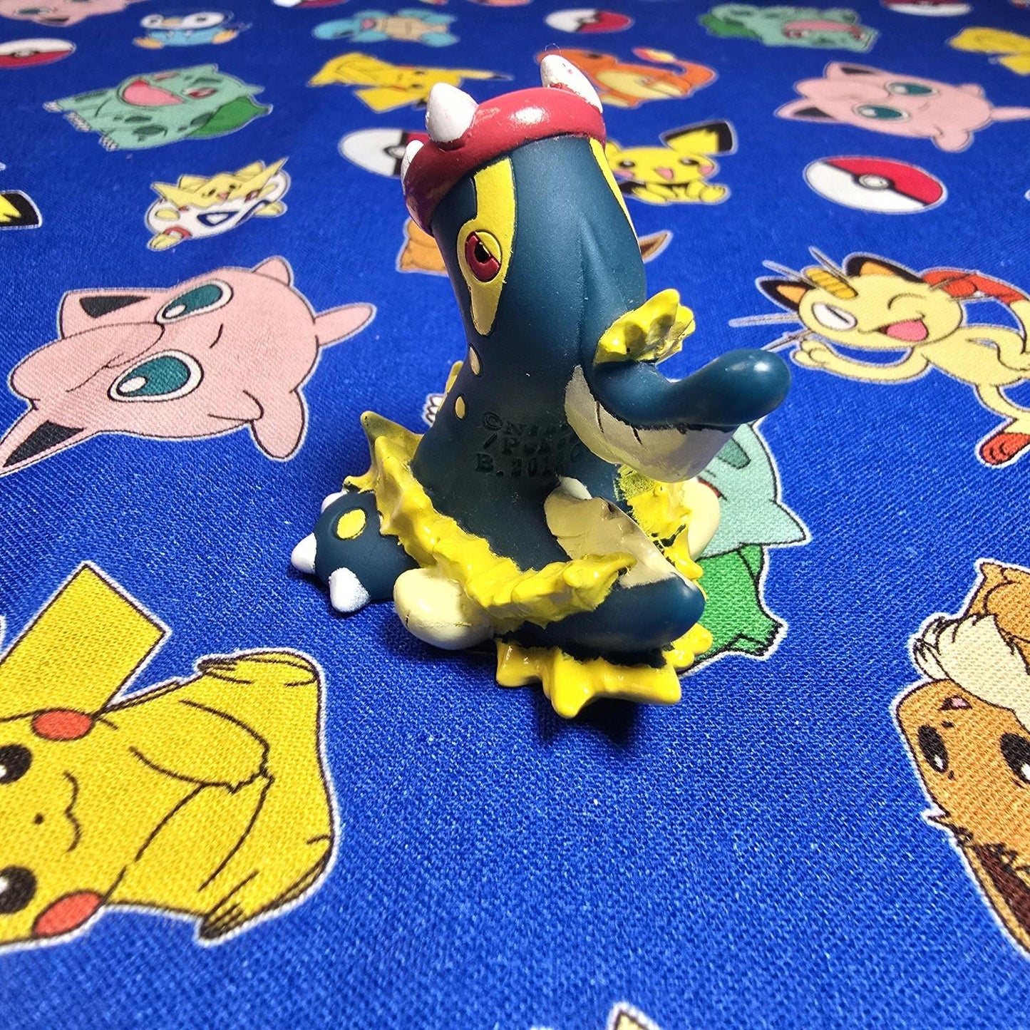 Pokemon Eelektross Figure Finger Puppet 2012 Nintendo Bandai Japan Toy US Seller