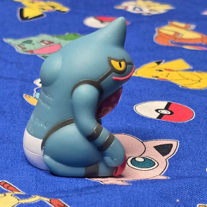 Pokemon Toxicroak Figure Finger Puppet 2006 Nintendo Bandai PVC Japan USA Seller