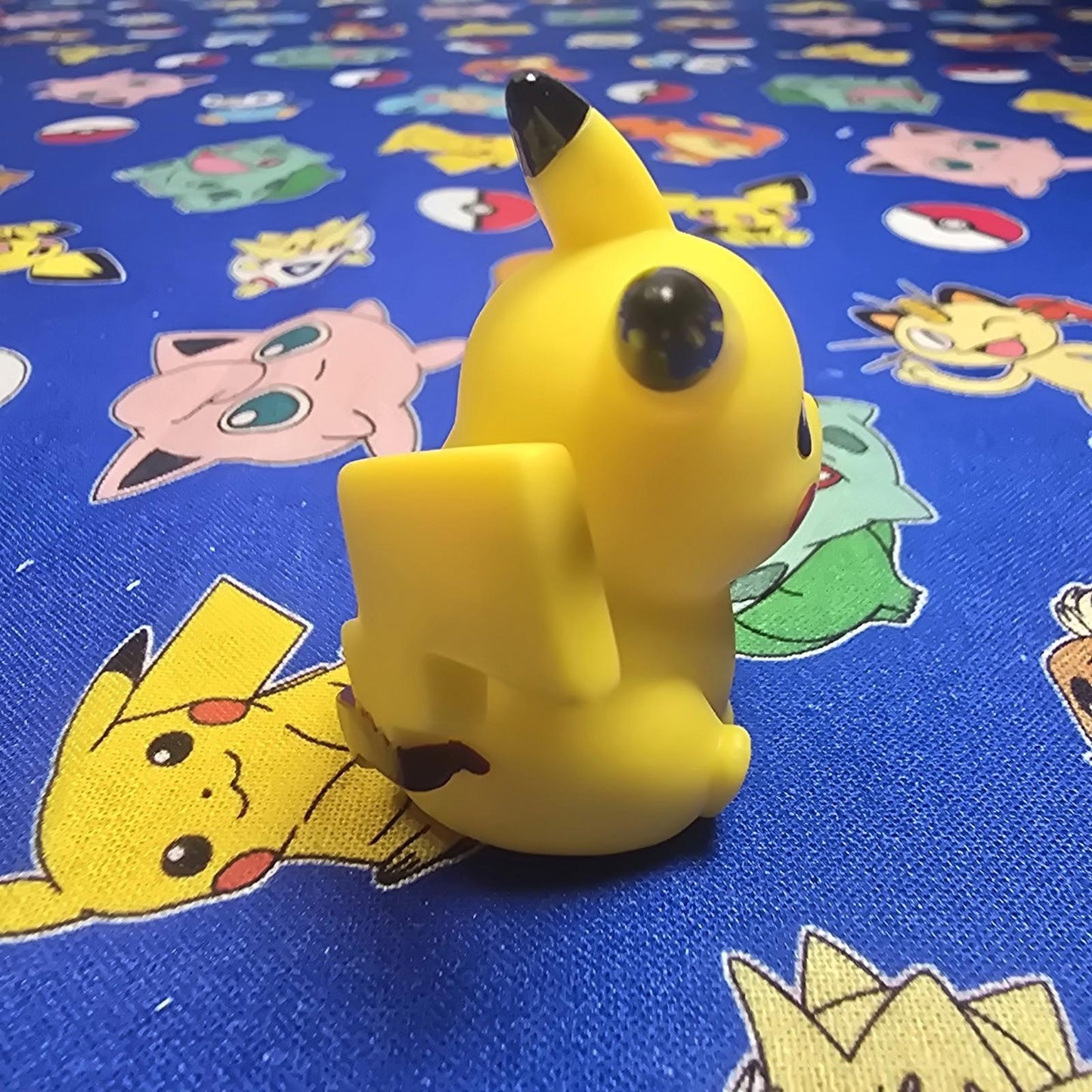 Pokemon Pikachu Figure Finger Puppet 2006 Nintendo Bandai PVC Vintage Japan USA
