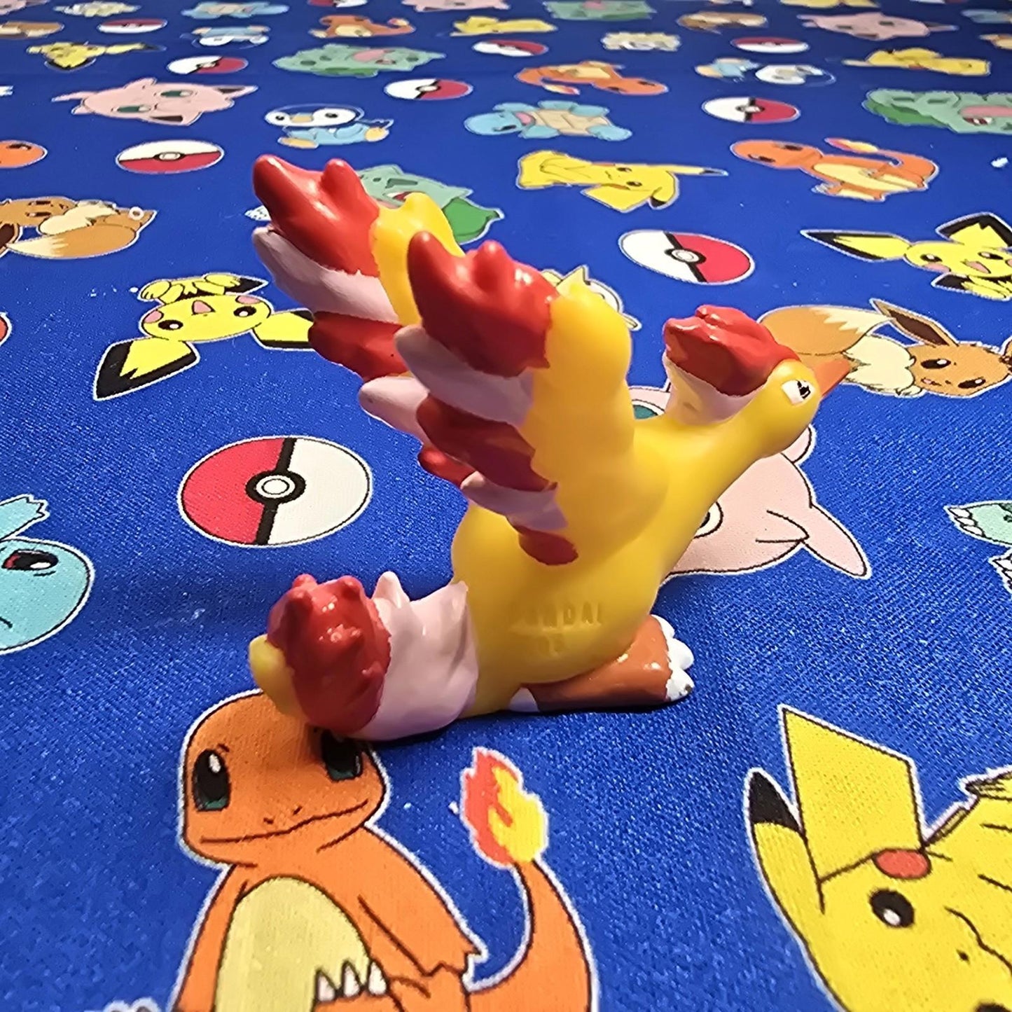 Pokemon Moltres Figure Finger Puppet 2005 Nintendo Bandai PVC Vintage Japan USA