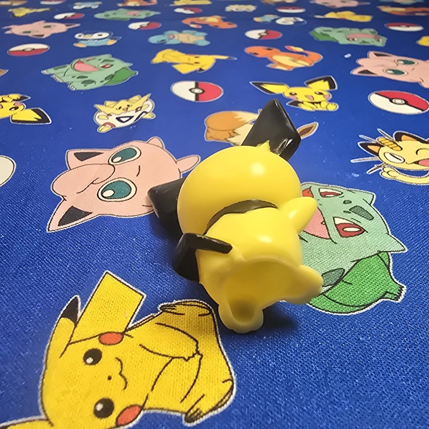 Pokemon Pichu Figure Finger Puppet 2000 Nintendo Bandai PVC Vintage Japan USA