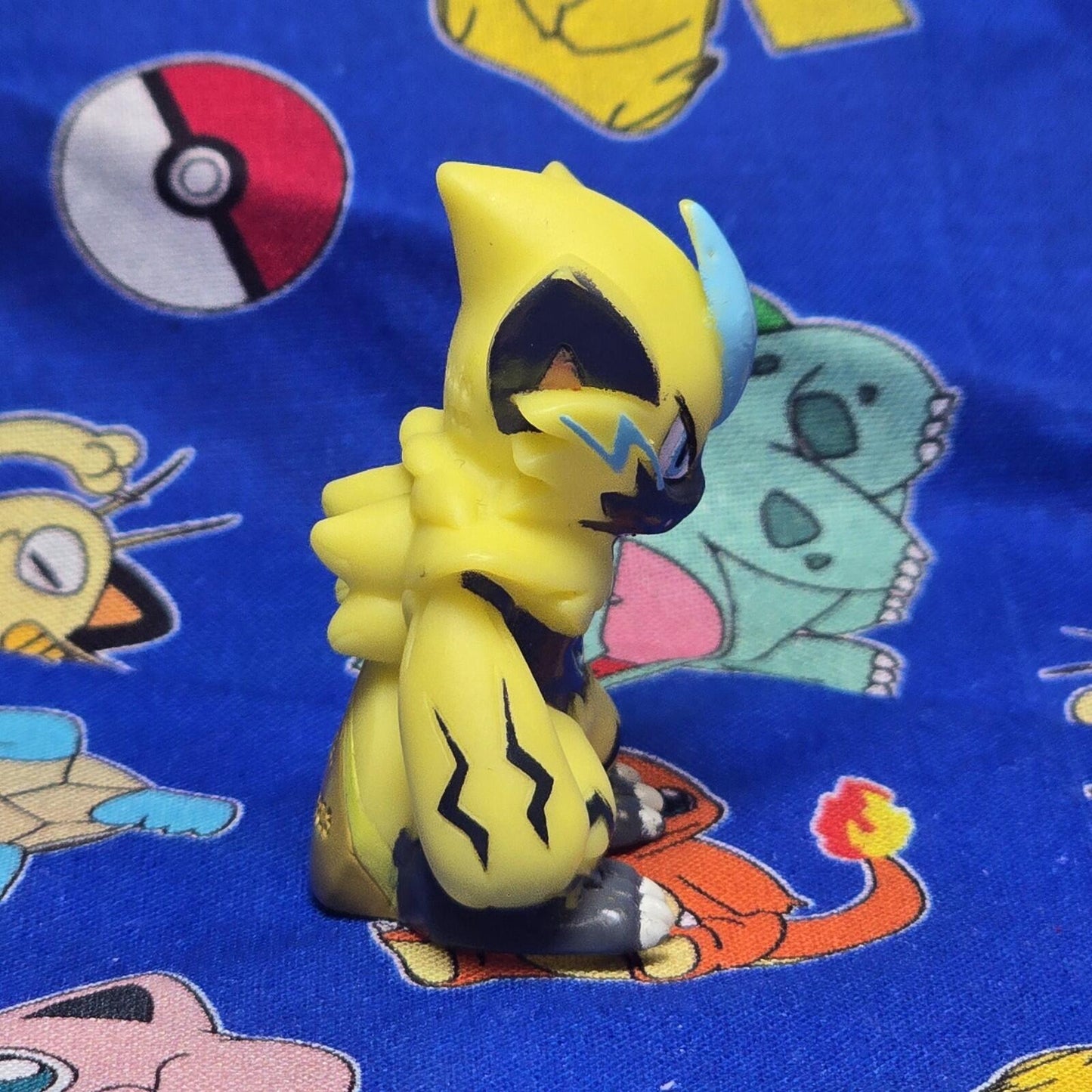 Pokemon Zeraora Figure Finger Puppet 2018 Nintendo Bandai PVC Japan USA Seller