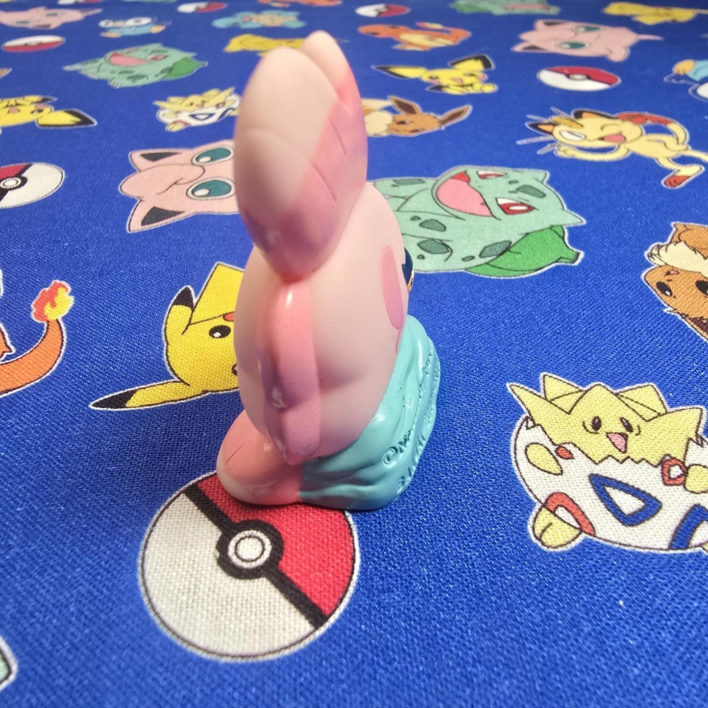 Pokemon Alomomola Figure Finger Puppet 2010 Nintendo Bandai PVC Japan US Seller