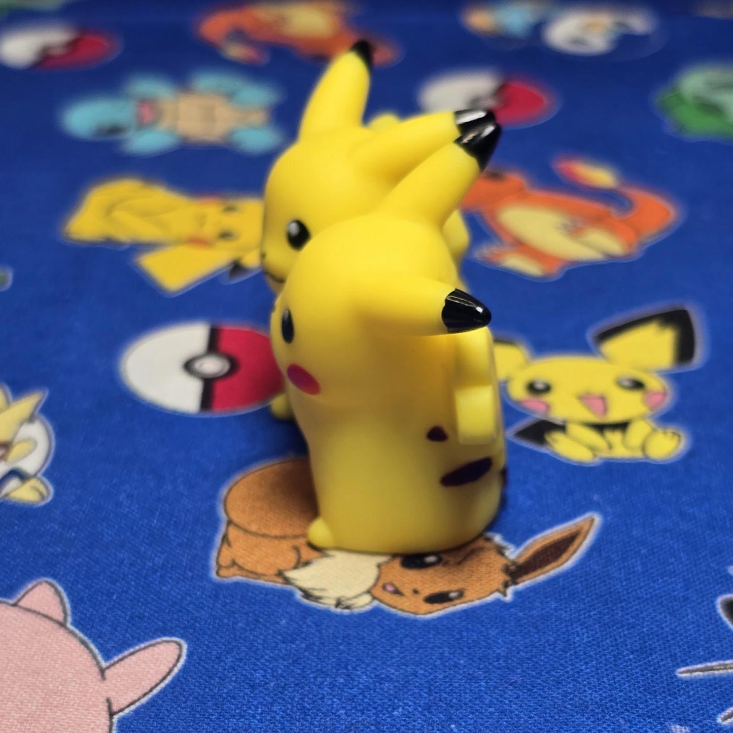 Pokemon Pikachu Male & Female Figure Finger Puppet B 2020 Nintendo Bandai Japan