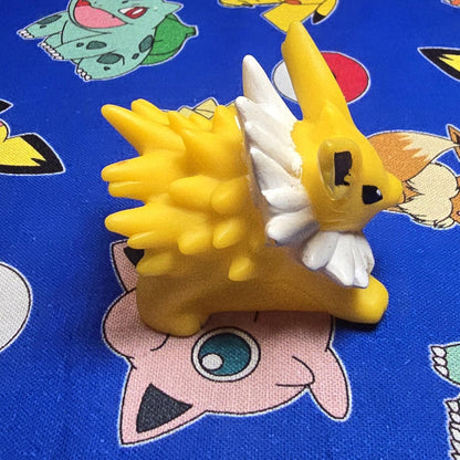 Pokemon Jolteon Figure Finger Puppet 2005 Nintendo Bandai PVC Vintage Japan US