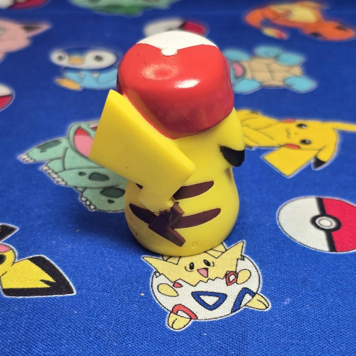 Pokemon Pikachu Ash Hat Figure Finger Puppet B 2020 Nintendo Bandai Japan USA