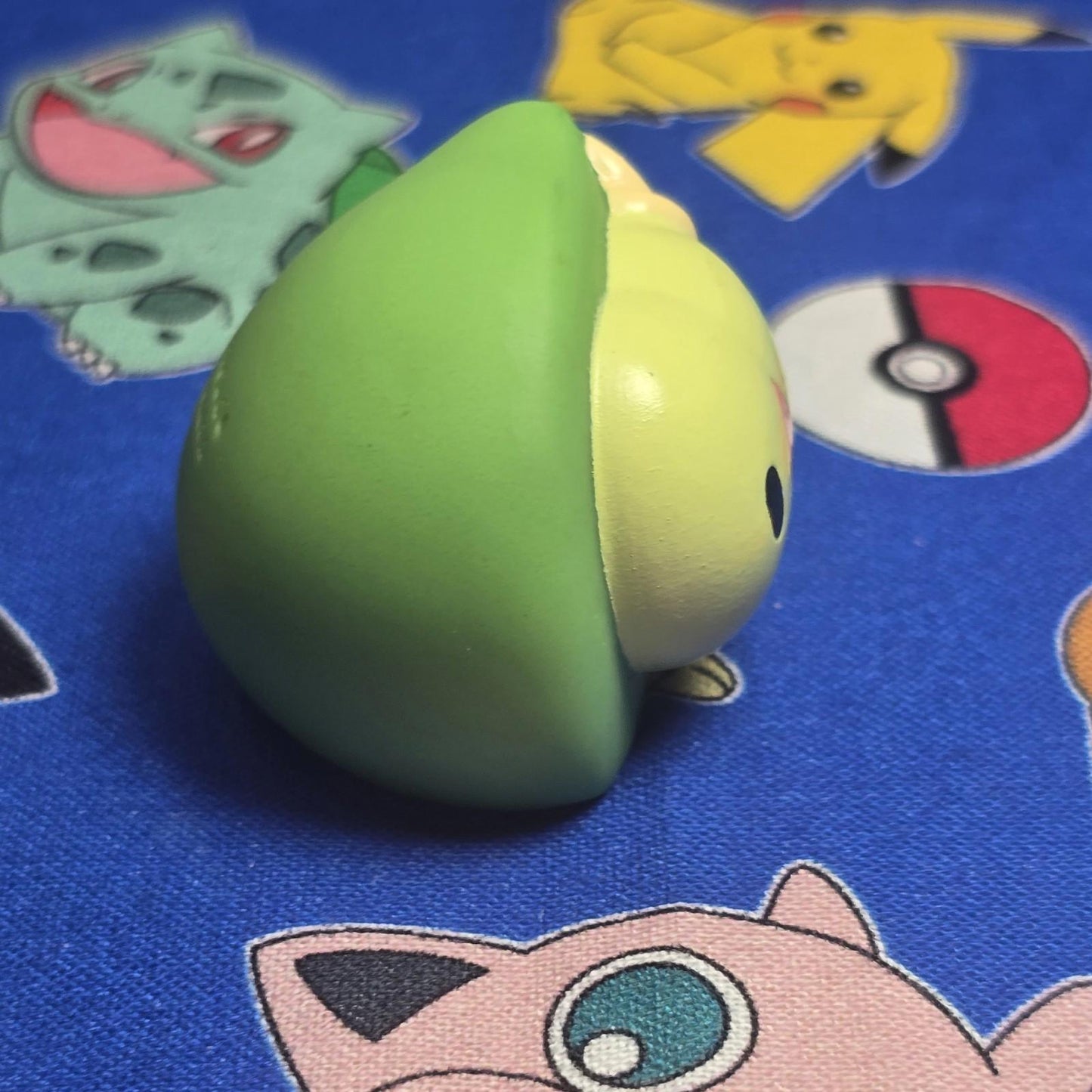 Pokemon Solosis Figure Finger Puppet 2011 Nintendo Bandai PVC Japan USA Seller