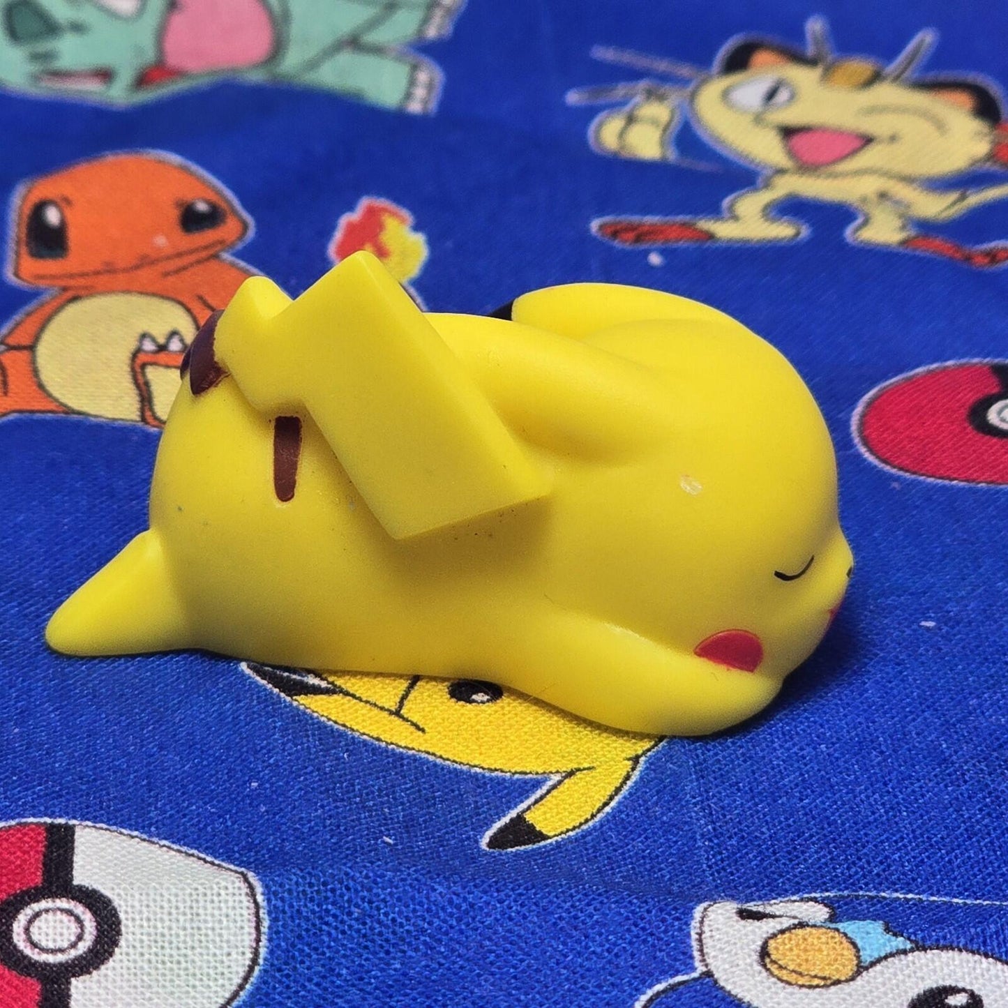 Pokemon Pikachu Sleep Figure Finger Puppet 2012 Nintendo Bandai Japan USA Seller