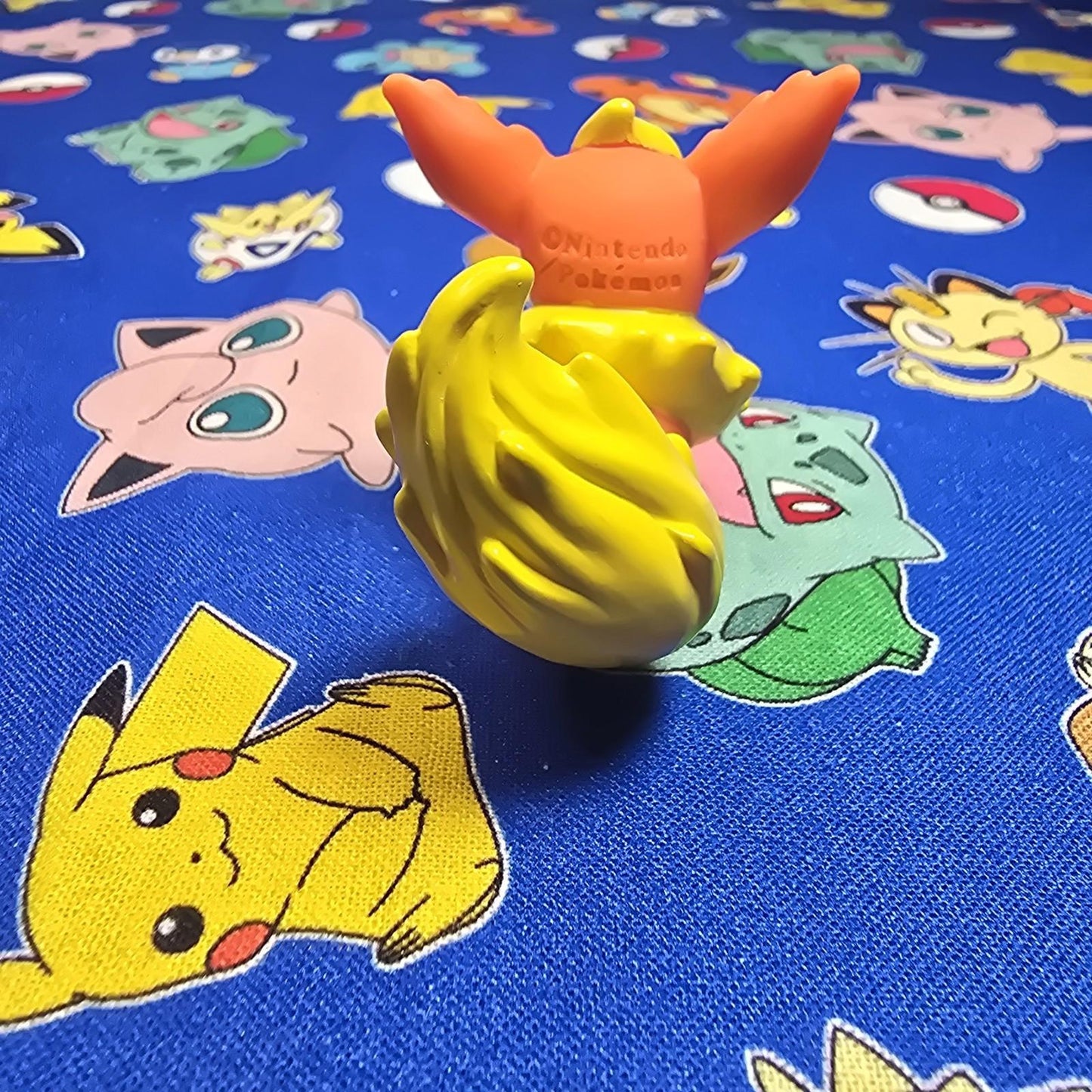 Pokemon Flareon Figure Finger Puppet 2012 Nintendo Bandai PVC Japan USA Seller