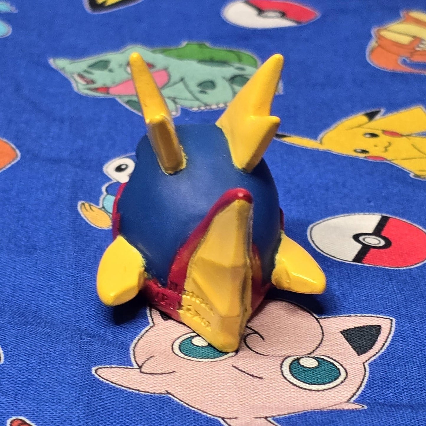 Pokemon Carvanha Figure Finger Puppets 2005 Nintendo Bandai PVC Japan USA Seller