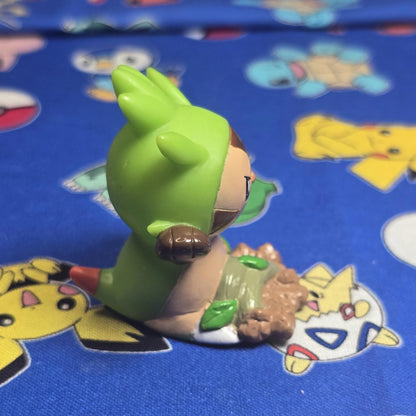 Pokemon Chespin Figure Finger Puppet 2013 Nintendo Bandai PVC Japan USA Seller