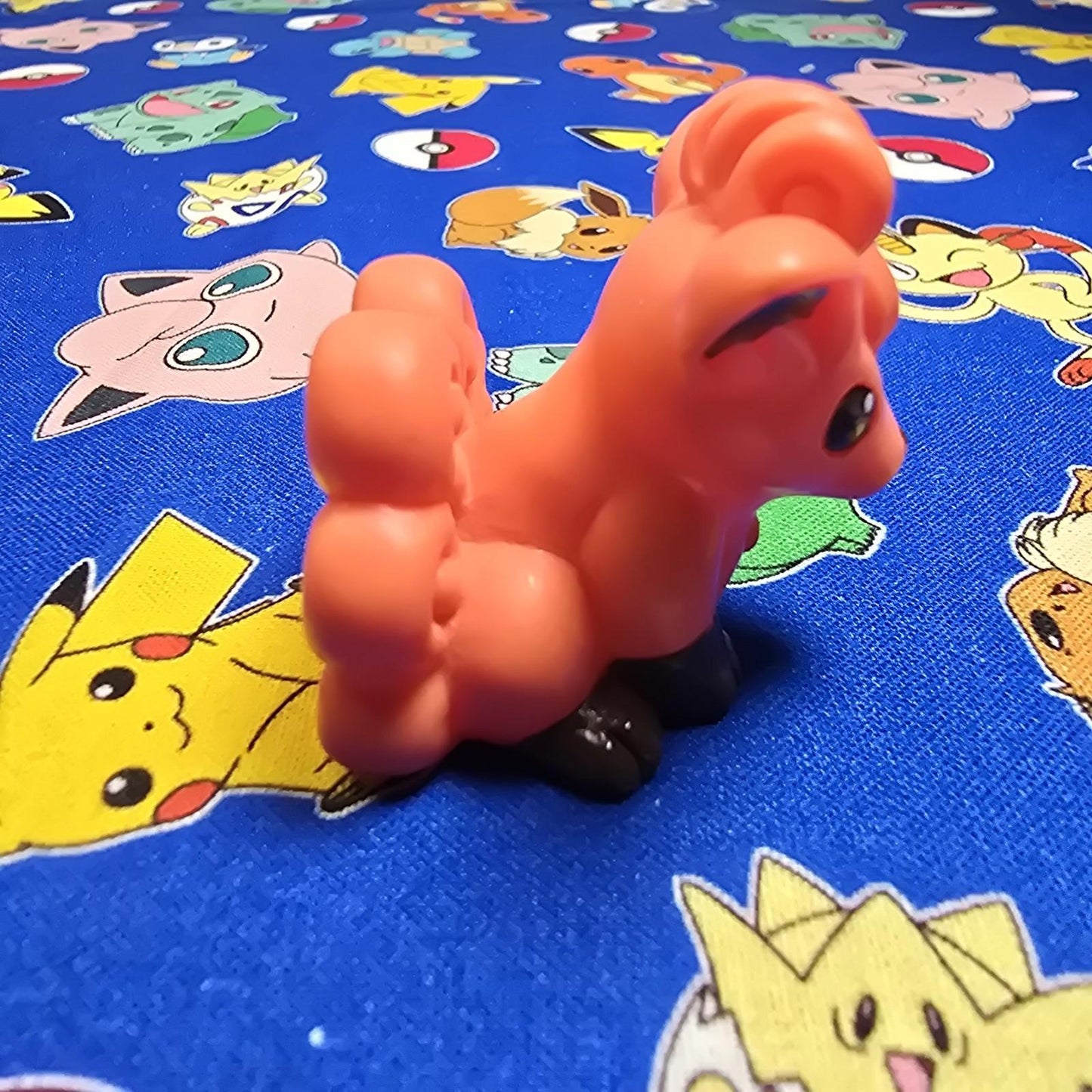 Pokemon Vulpix Dark Figure Finger Puppet 1997 Bandai Nintendo Vintage USA Seller