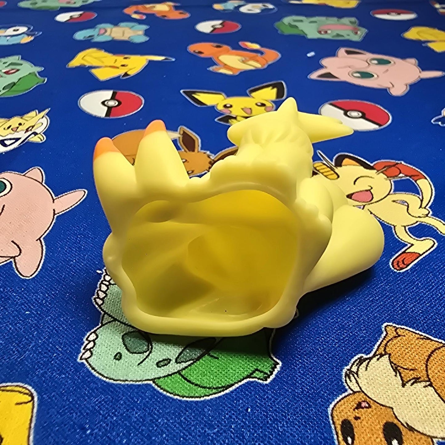 Pokemon Ninetails Yellow Figure Finger Puppet 1997 Bandai Nintendo Vintage USA