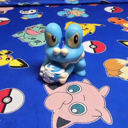 Pokemon Froakie Figure Finger Puppet 2013 Nintendo Bandai PVC Japan USA Seller