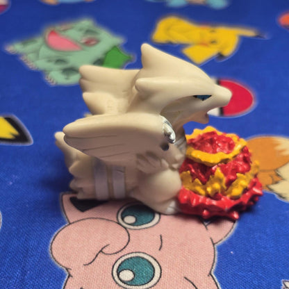 Pokemon Reshiram Figure Finger Puppet 2011 Nintendo Bandai PVC Japan USA Seller