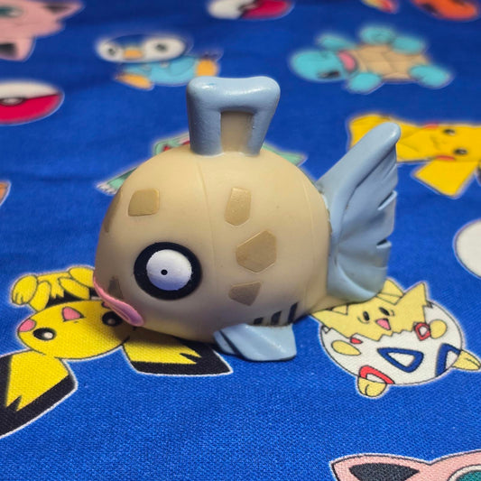 Pokemon Feebas Figure Finger Puppet 2004 Nintendo Bandai PVC Vintage Japan USA