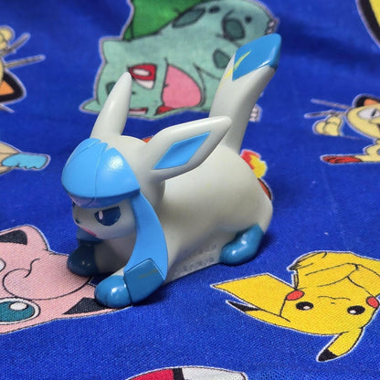 Pokemon Glaceon Figure Finger Puppet 2010 Nintendo Bandai PVC Japan USA Seller