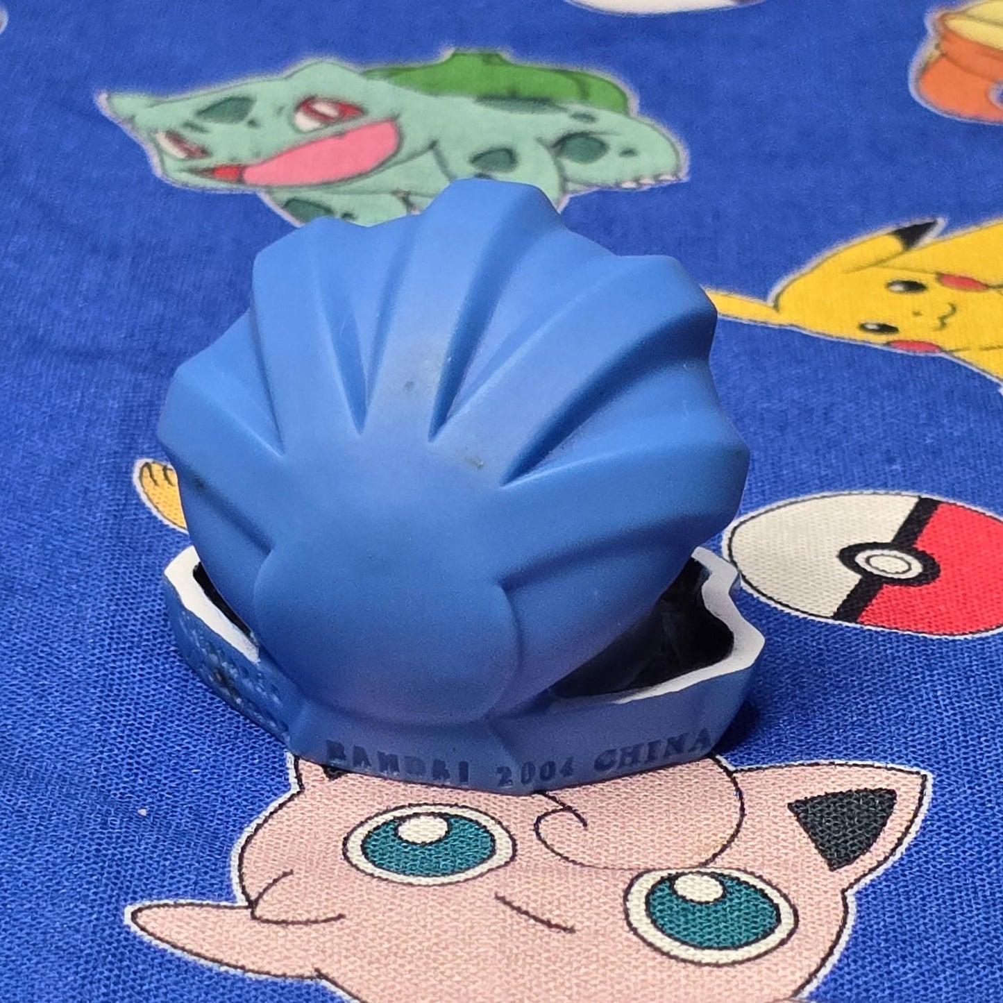 Pokemon Clamperl Figure Finger Puppet 2004 Nintendo Bandai PVC Vintage Japan USA