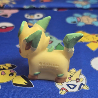 Pokemon Leafeon Figure Finger Puppet 2007 Nintendo Bandai PVC Japan USA Seller