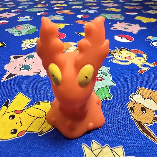 Pokemon Slugma Figure Finger Puppet 2000 Nintendo Bandai PVC Vintage Japan USA